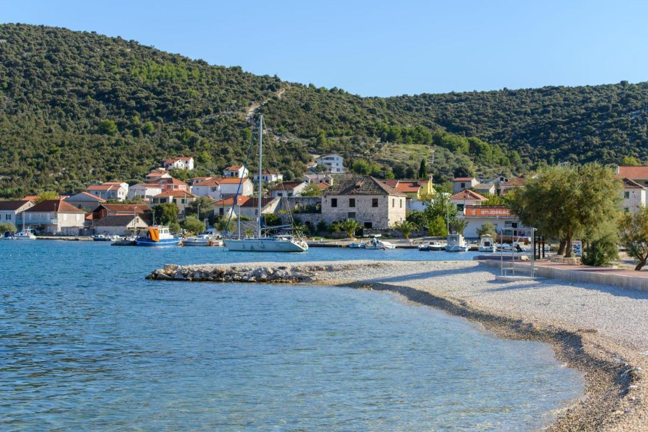 Apartments Anton Vinišće Esterno foto