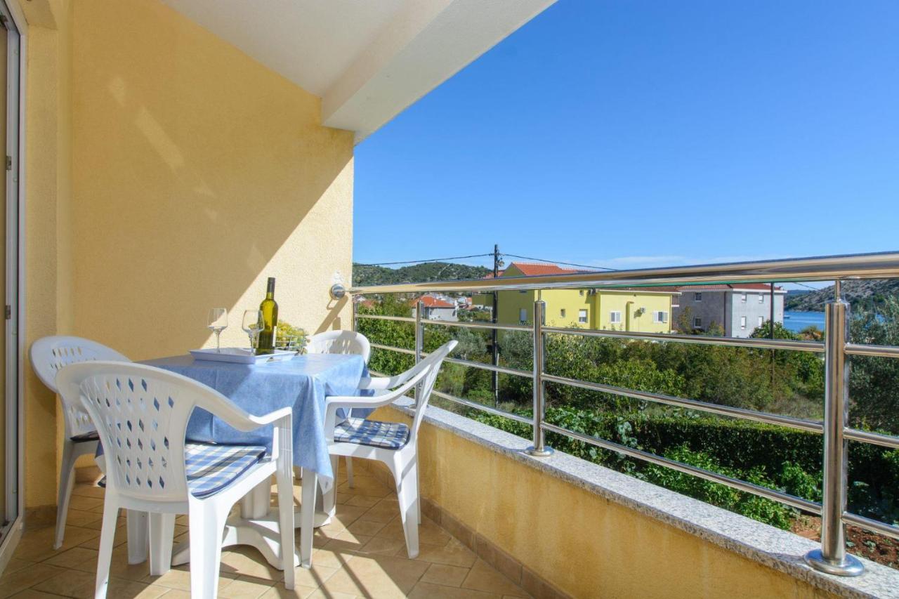 Apartments Anton Vinišće Esterno foto