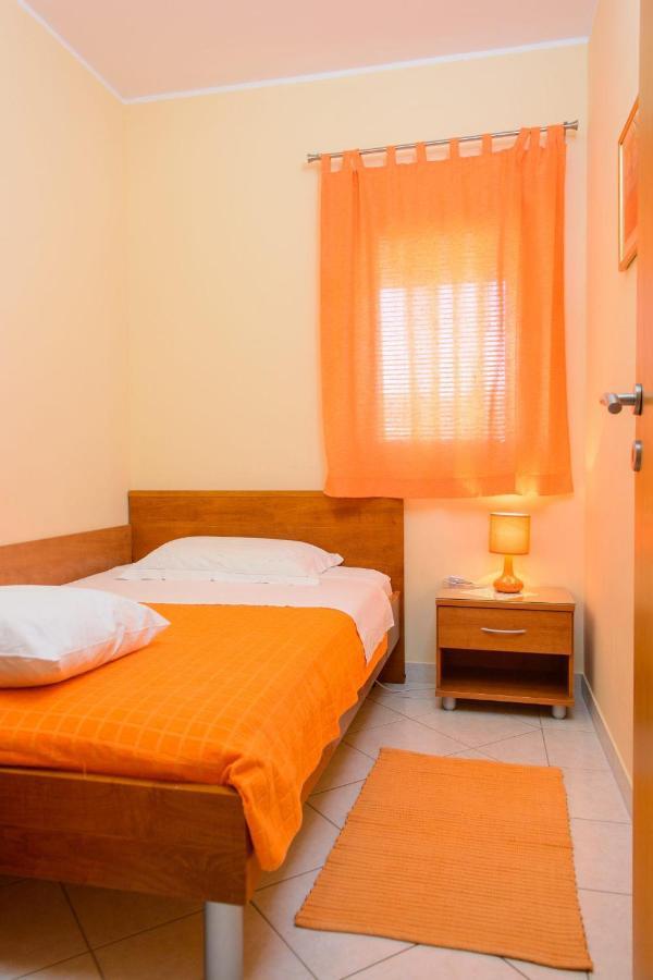 Apartments Anton Vinišće Esterno foto